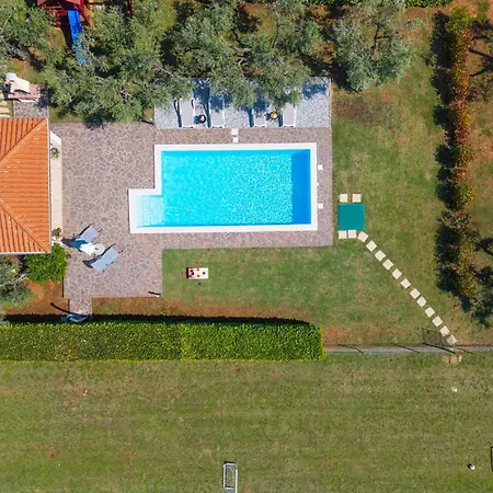 Vikendica Holiday Home Vodnjan 10